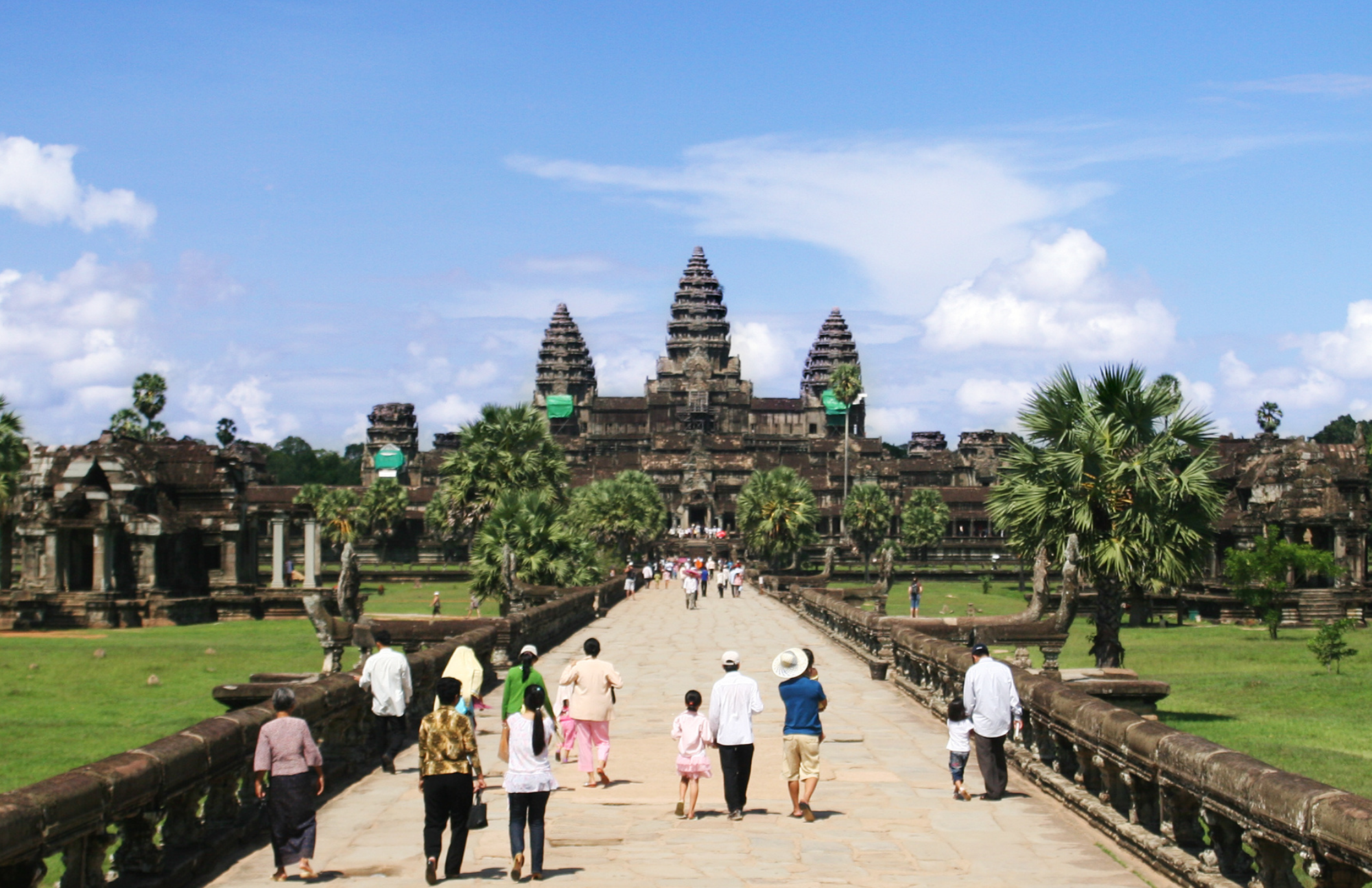 angkor wat travel solo